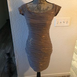 Rose gold midi dress low crew neck, short sleeve.